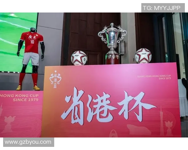 香港足球明星队在汕头精彩进球展现球技引发热烈反响 香港足球明星队在汕头精彩进球展现球技引发热烈反响